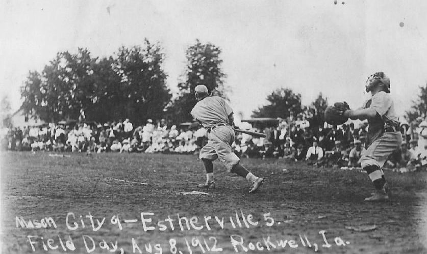 Mason City Baseball 1912 in Rockwell.jpg